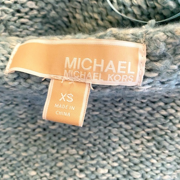 Micheal Kors Knit Poncho - Picture 7 of 7